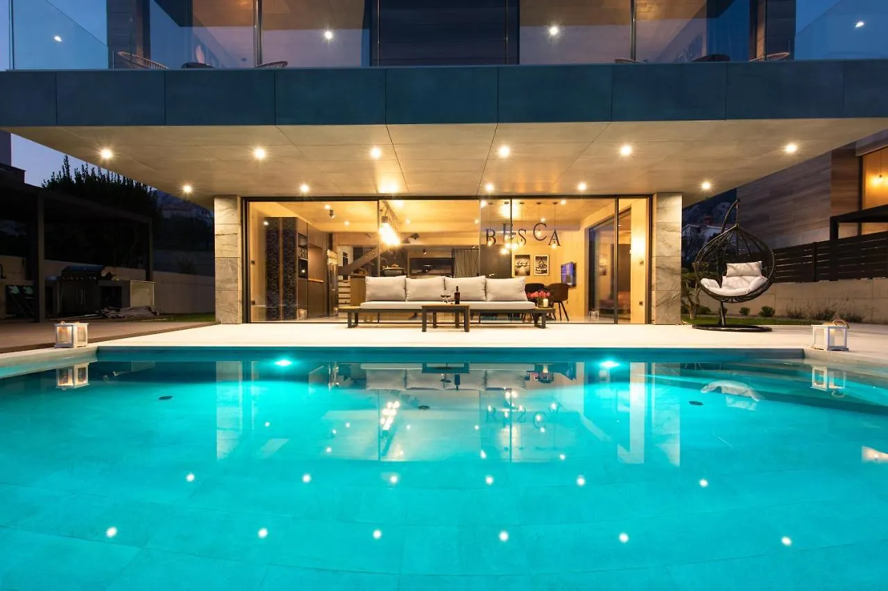 Luxury Villa Prestige With Sauna And Jacuzzi バスカ