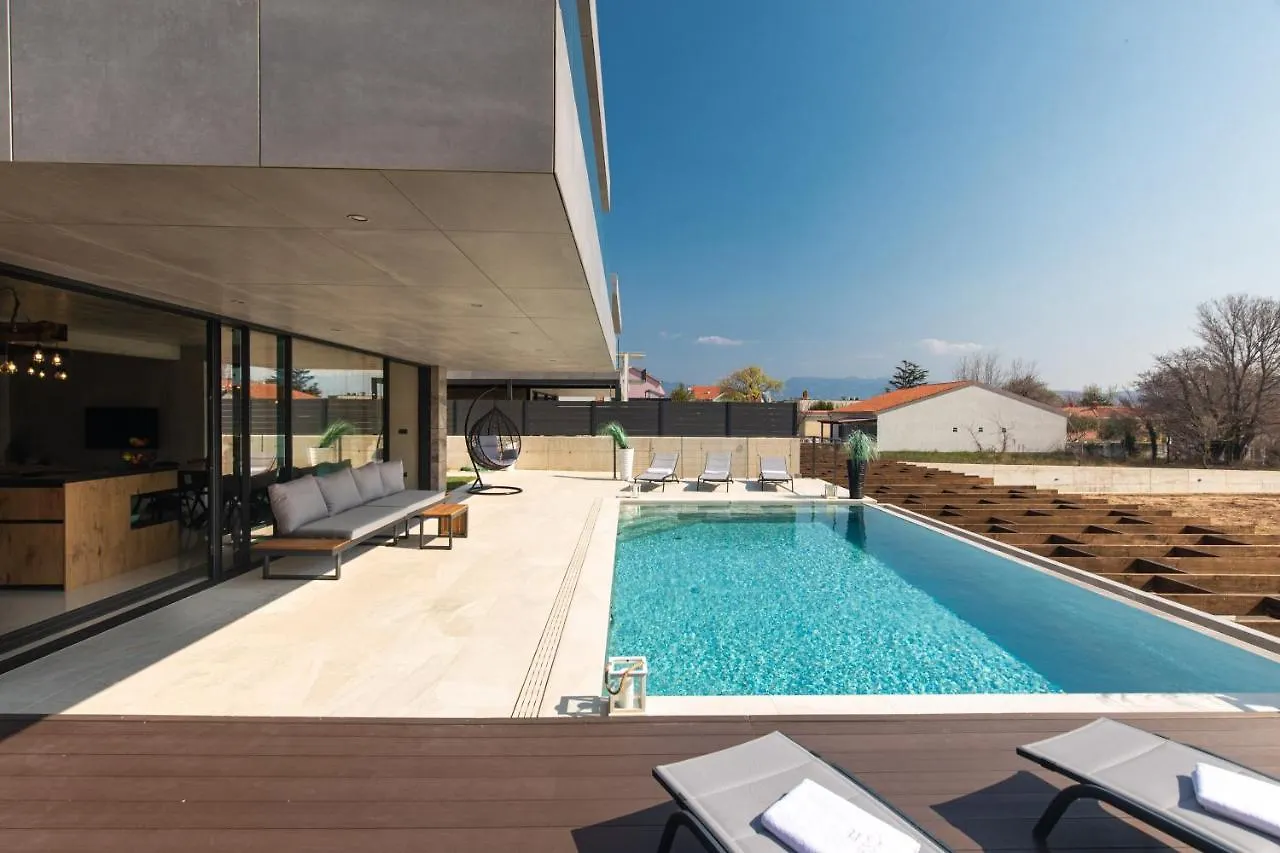 Luxury Villa Prestige With Sauna And Jacuzzi バスカ クロアチア